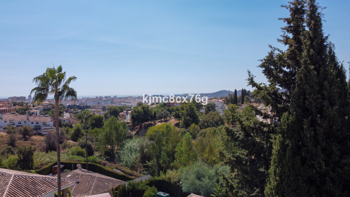 Se vende Villa - Chalet de 4 dormitorios en Costa Del Sol, Málaga, España