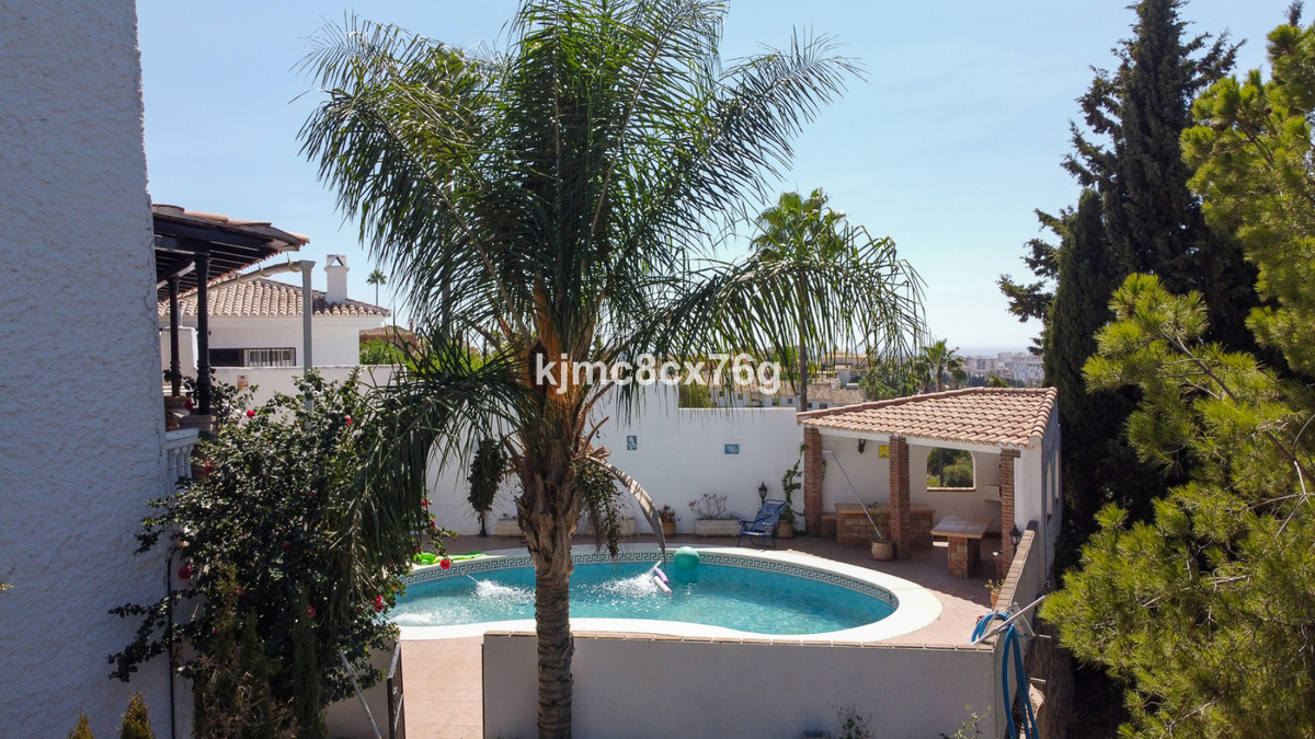 Se vende Villa - Chalet de 4 dormitorios en Costa Del Sol, Málaga, España