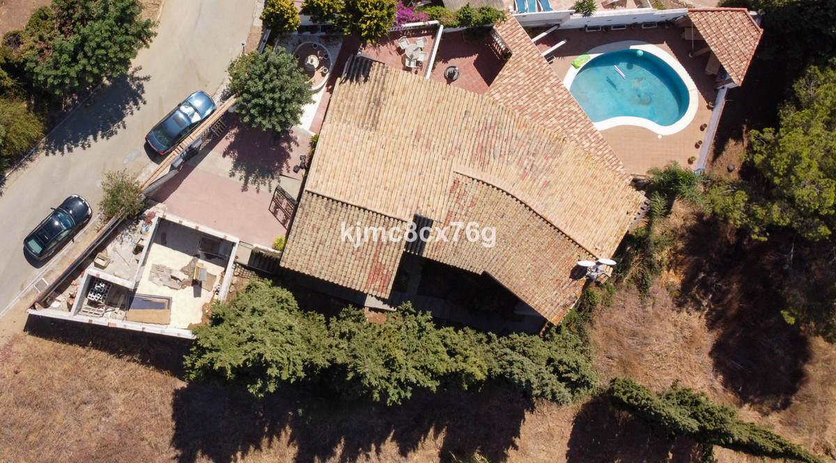Se vende Villa - Chalet de 4 dormitorios en Costa Del Sol, Málaga, España