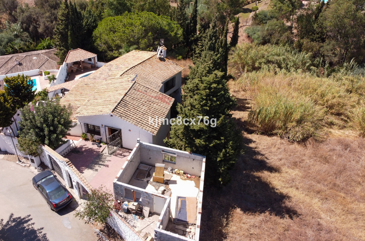 Se vende Villa - Chalet de 4 dormitorios en Costa Del Sol, Málaga, España