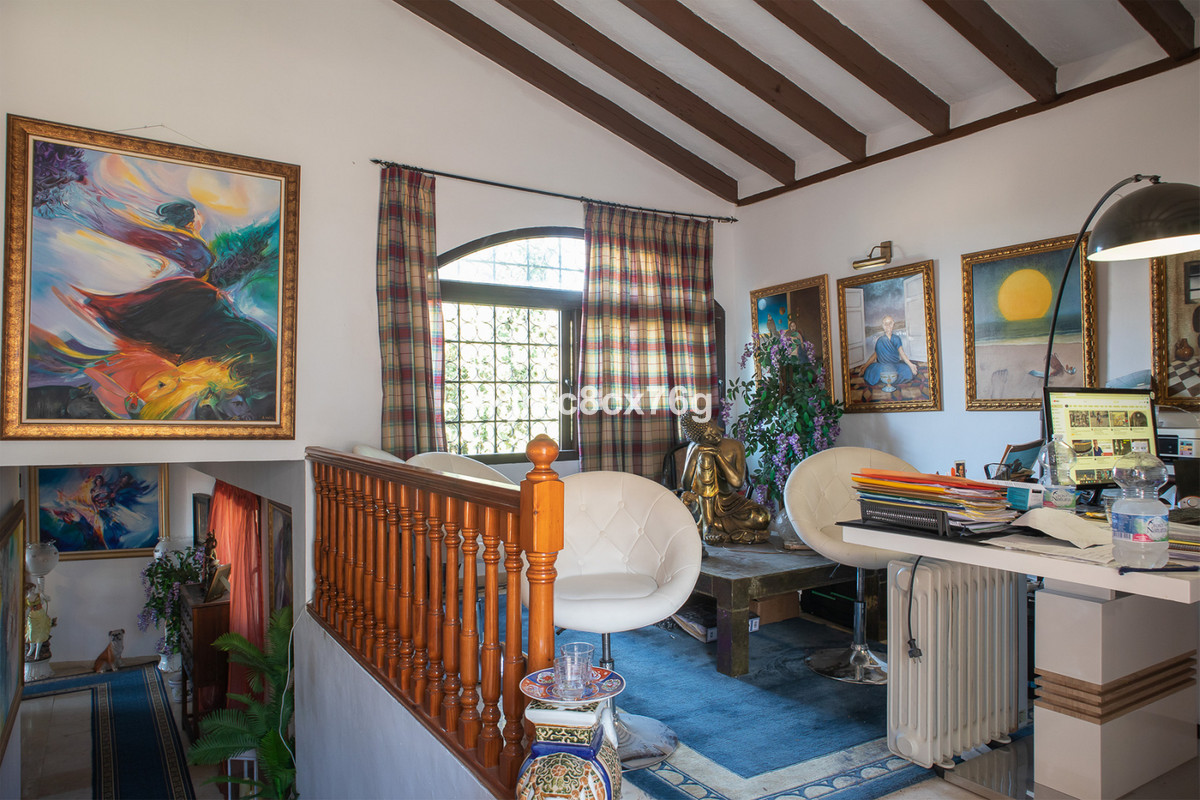 Se vende Villa - Chalet de 4 dormitorios en Costa Del Sol, Málaga, España
