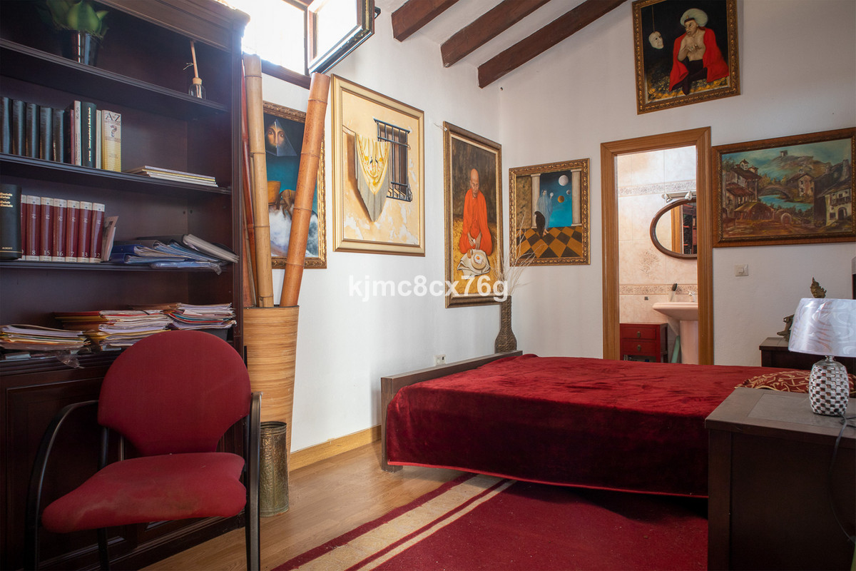 Se vende Villa - Chalet de 4 dormitorios en Costa Del Sol, Málaga, España
