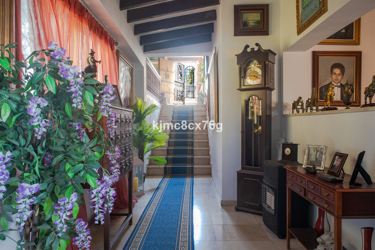 Se vende Villa - Chalet de 4 dormitorios en Costa Del Sol, Málaga, España