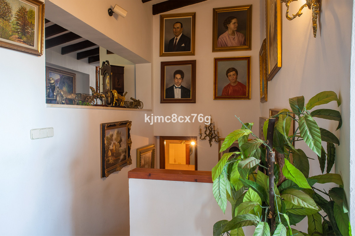 Se vende Villa - Chalet de 4 dormitorios en Costa Del Sol, Málaga, España