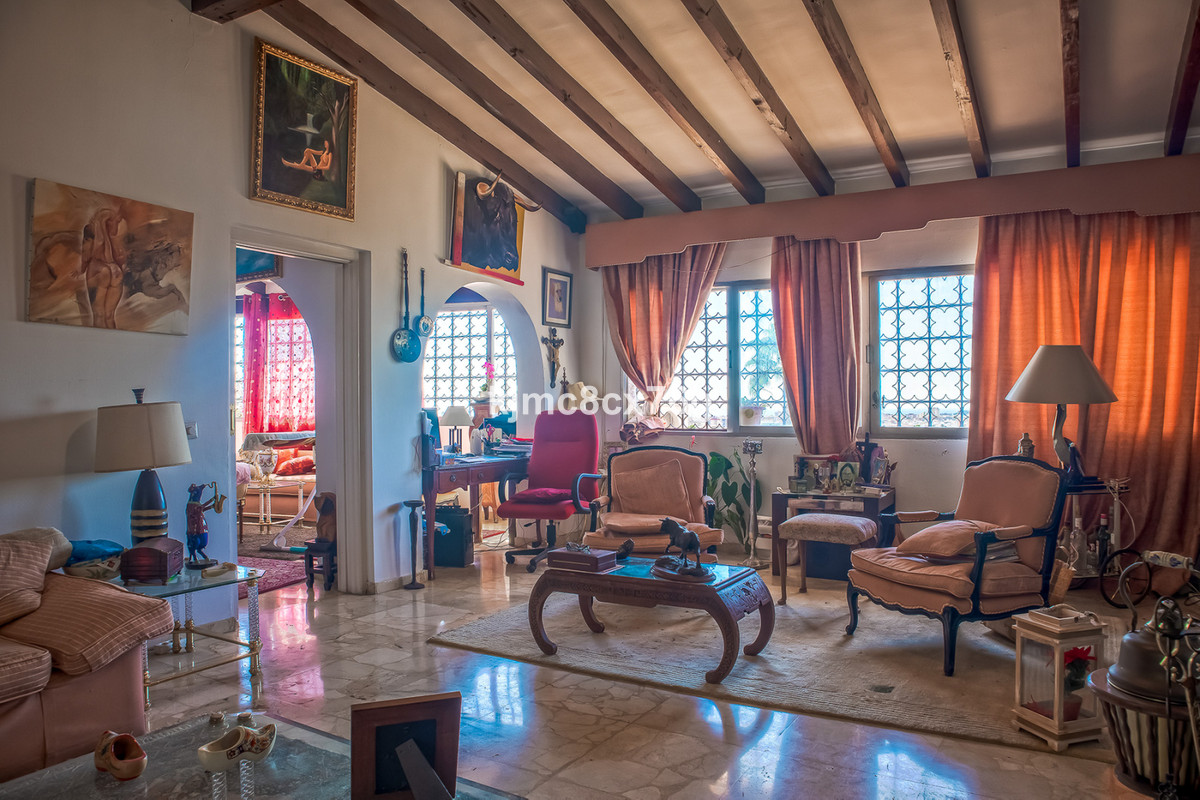 Se vende Villa - Chalet de 4 dormitorios en Costa Del Sol, Málaga, España