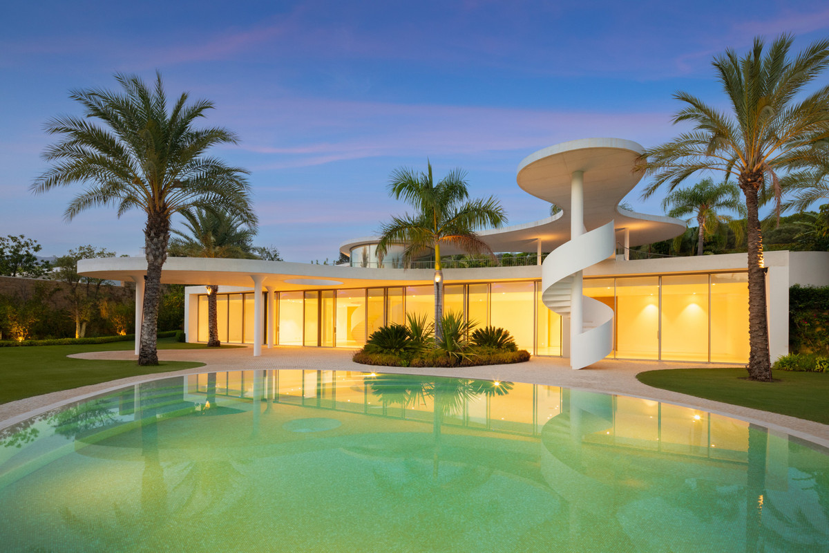 Se vende Villa - Chalet de 4 dormitorios en Costa Del Sol, Málaga, España
