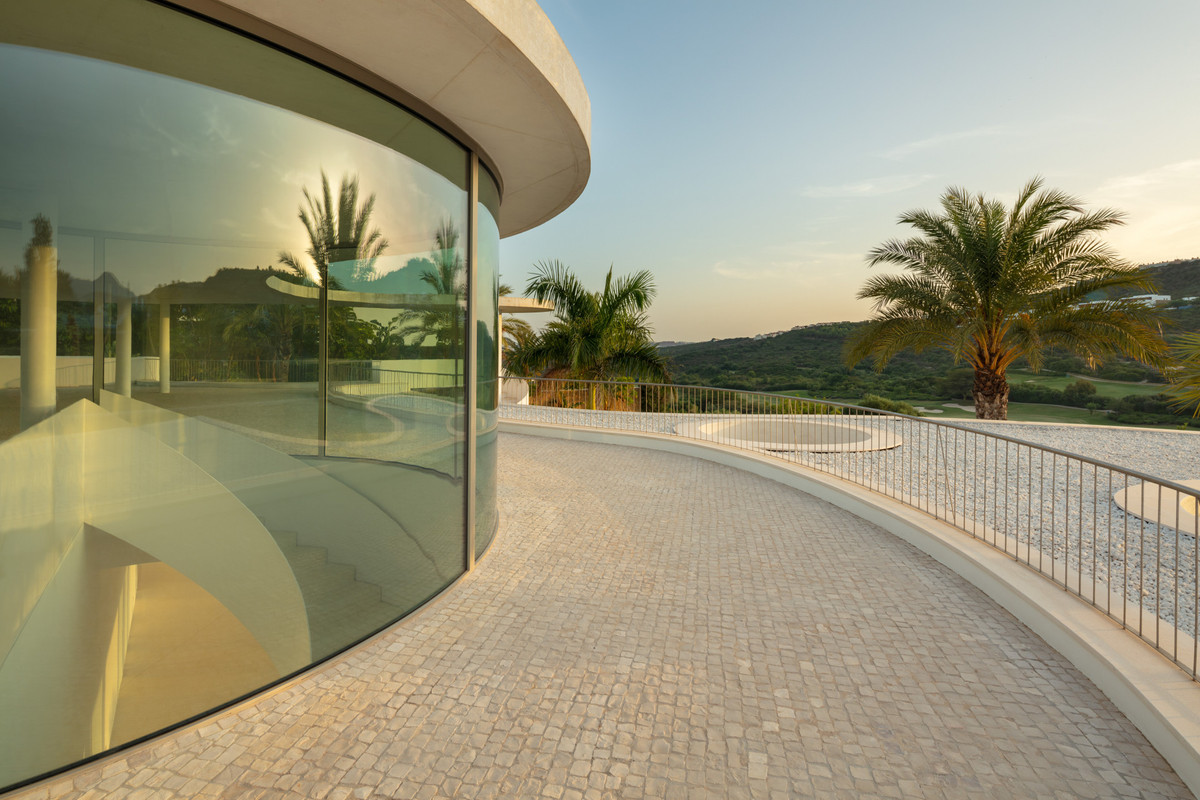 Se vende Villa - Chalet de 4 dormitorios en Costa Del Sol, Málaga, España