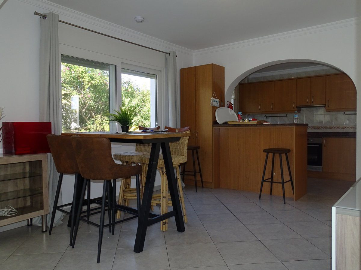 Se vende Villa - Chalet de 3 dormitorios en Costa Blanca, Alicante, España