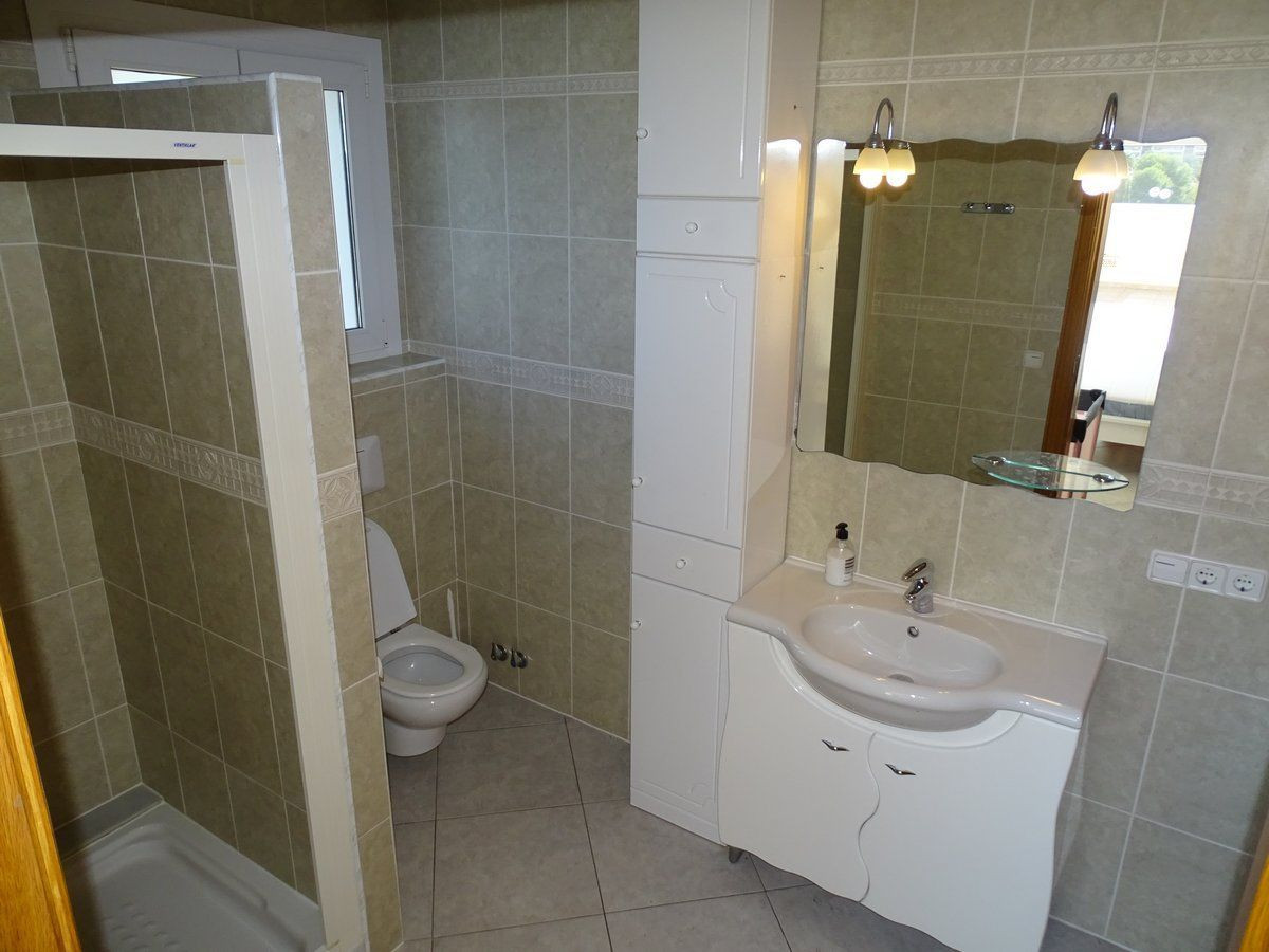 Se vende Villa - Chalet de 3 dormitorios en Costa Blanca, Alicante, España