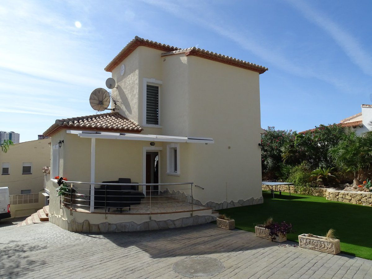 Se vende Villa - Chalet de 3 dormitorios en Costa Blanca, Alicante, España