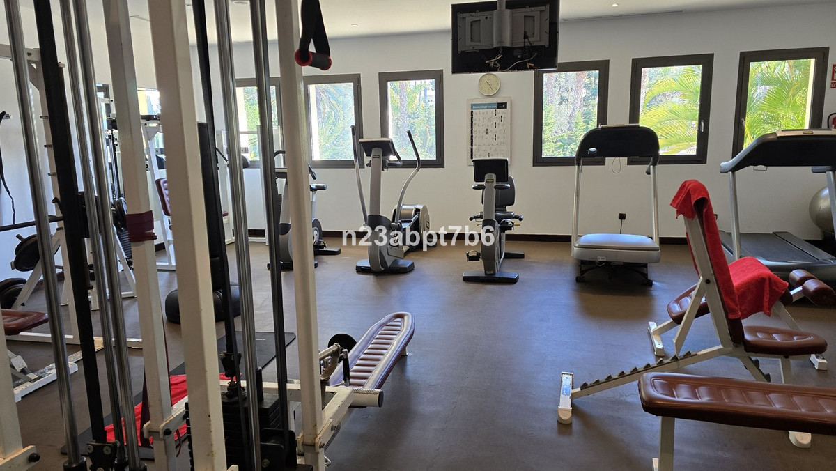 Se vende Villa - Chalet de 4 dormitorios en Costa Del Sol, Málaga, España