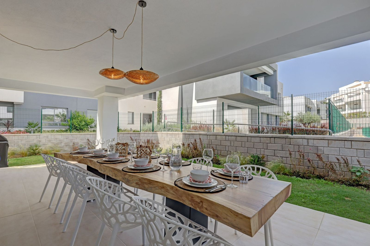 Se vende Apartamento Planta Baja de 2 dormitorios en Costa Del Sol, Málaga, España