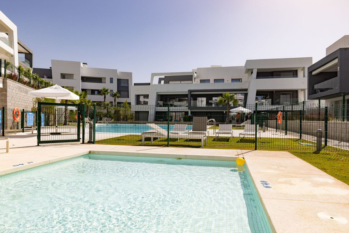 Se vende Apartamento Planta Baja de 2 dormitorios en Costa Del Sol, Málaga, España