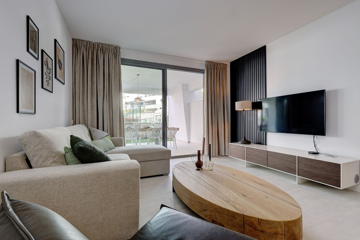 Se vende Apartamento Planta Baja de 2 dormitorios en Costa Del Sol, Málaga, España