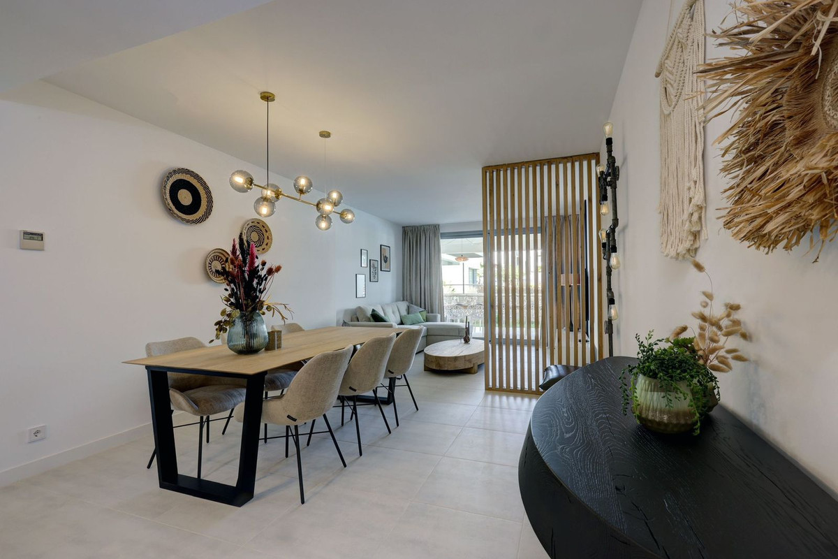 Se vende Apartamento Planta Baja de 2 dormitorios en Costa Del Sol, Málaga, España