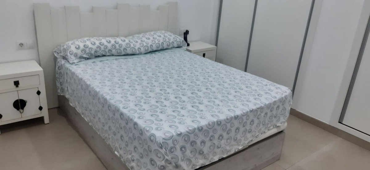 2 Bed Apartment for sale in Estepona Costa Del Sol, Málaga, Spain