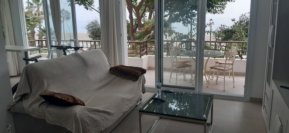 2 Bed Apartment for sale in Estepona Costa Del Sol, Málaga, Spain