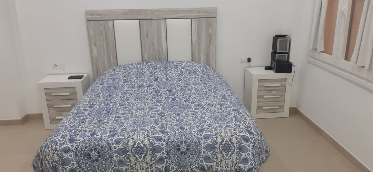 2 Bed Apartment for sale in Estepona Costa Del Sol, Málaga, Spain