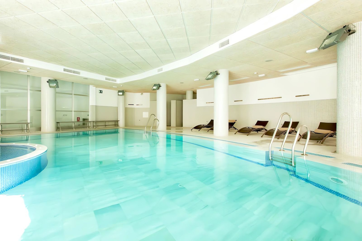2 Bed Apartment for sale in Estepona Costa Del Sol, Málaga, Spain