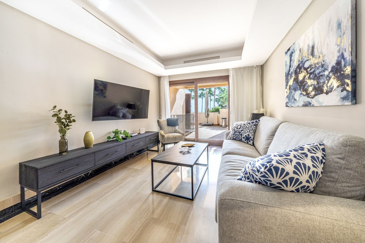 2 Bed Apartment for sale in Estepona Costa Del Sol, Málaga, Spain
