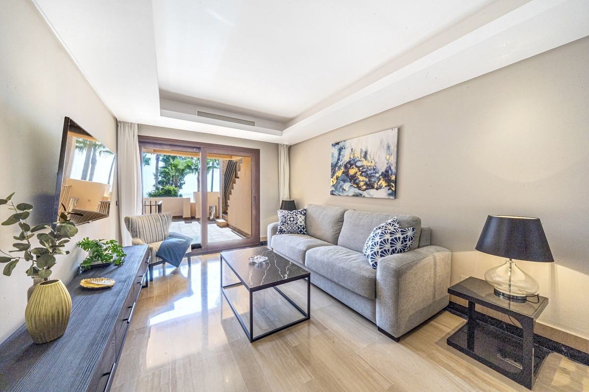 2 Bed Apartment for sale in Estepona Costa Del Sol, Málaga, Spain