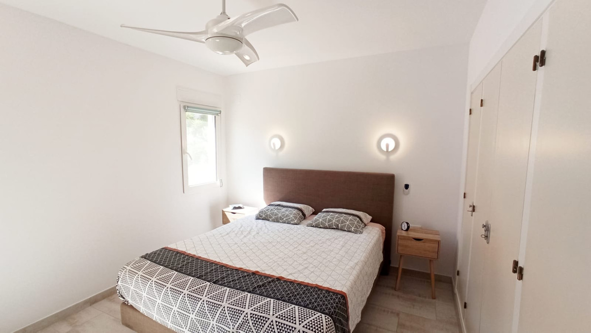 5 Bed Townhouse for sale in Calpe Costa Blanca, Alicante, Spain