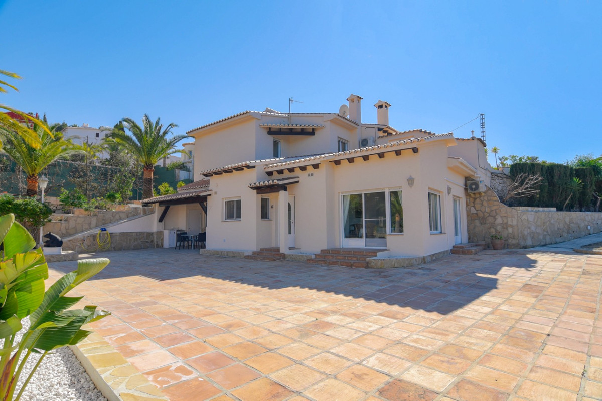 5 Bed Townhouse for sale in Calpe Costa Blanca, Alicante, Spain