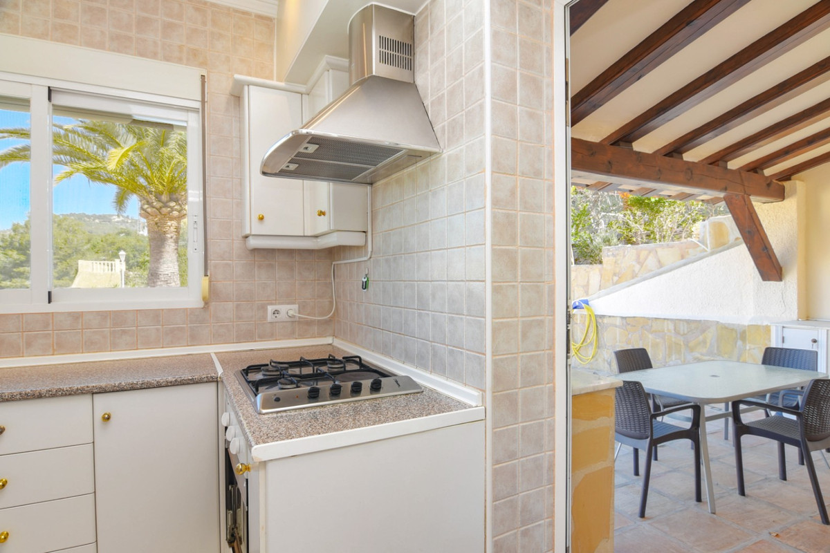 5 Bed Townhouse for sale in Calpe Costa Blanca, Alicante, Spain