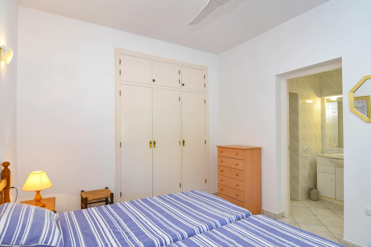 5 Bed Townhouse for sale in Calpe Costa Blanca, Alicante, Spain