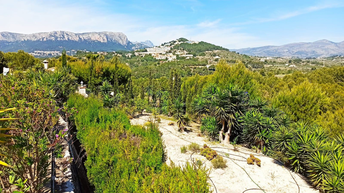 5 Bed Townhouse for sale in Calpe Costa Blanca, Alicante, Spain