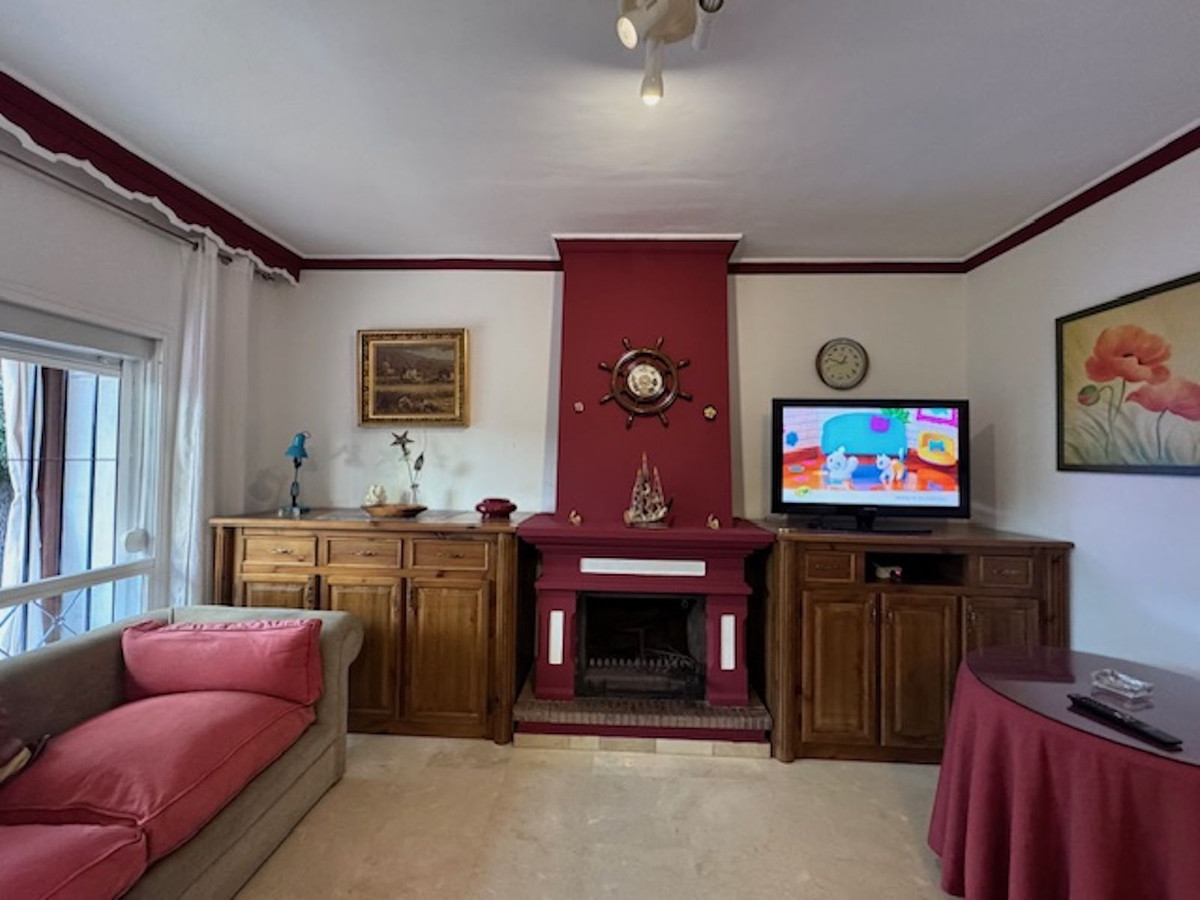 5 Bed Townhouse for sale in San Pedro De Alcántara Costa Del Sol, Málaga, Spain