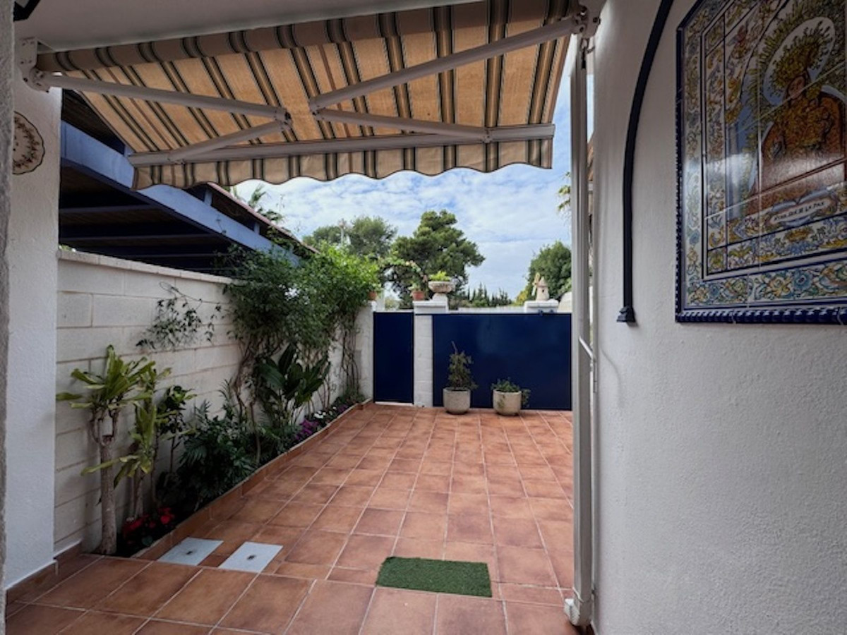 5 Bed Townhouse for sale in San Pedro De Alcántara Costa Del Sol, Málaga, Spain