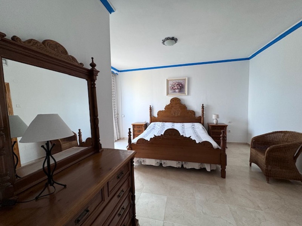 5 Bed Townhouse for sale in San Pedro De Alcántara Costa Del Sol, Málaga, Spain