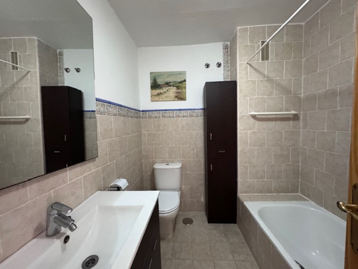 5 Bed Townhouse for sale in San Pedro De Alcántara Costa Del Sol, Málaga, Spain
