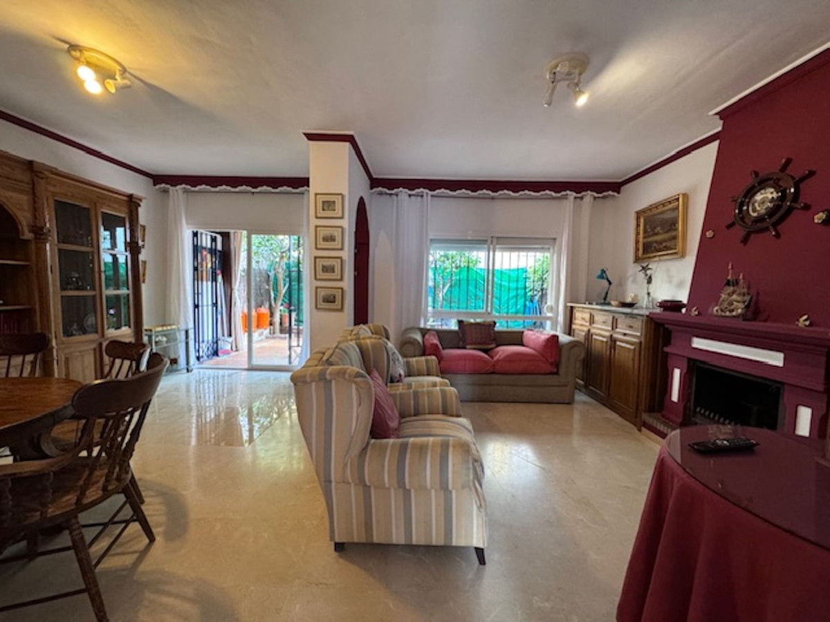 5 Bed Townhouse for sale in San Pedro De Alcántara Costa Del Sol, Málaga, Spain