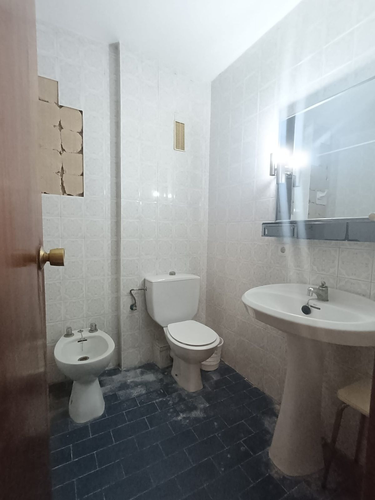 Se vende Apartamento Planta Media de 4 dormitorios en Costa Del Sol, Málaga, España
