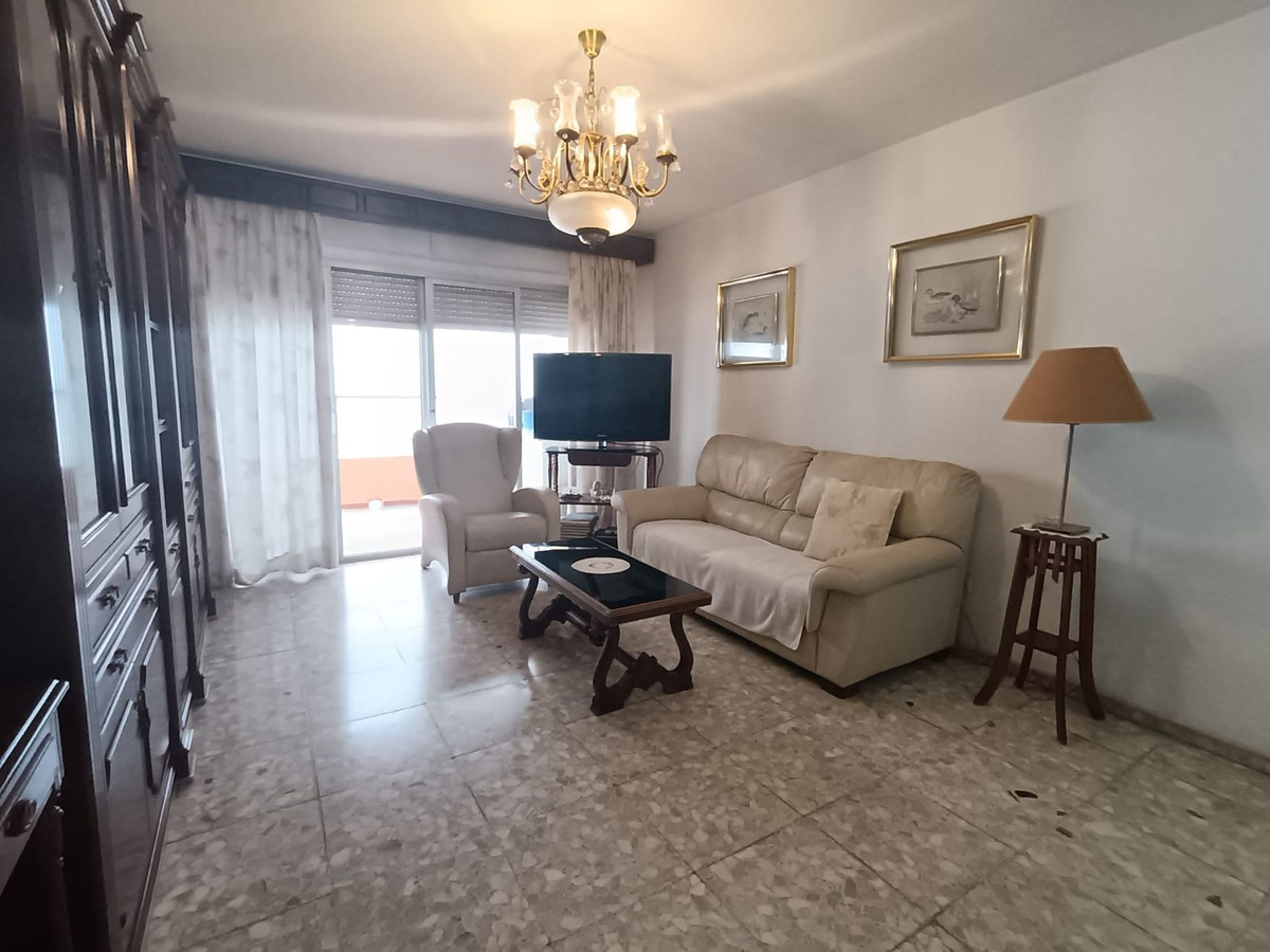 Se vende Apartamento Planta Media de 4 dormitorios en Costa Del Sol, Málaga, España