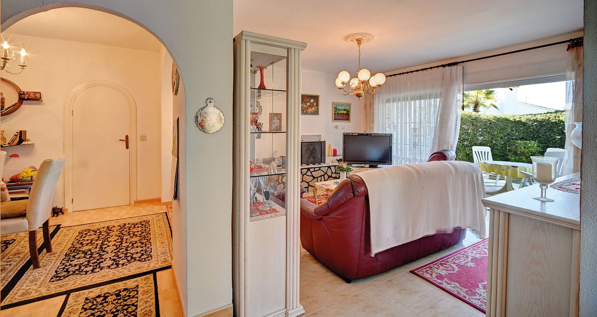 Se vende Villa - Chalet de 4 dormitorios en Costa Del Sol, Málaga, España