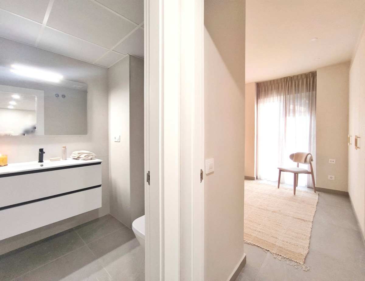 Se vende Apartamento Planta Baja de 2 dormitorios en Costa Blanca, Alicante, España