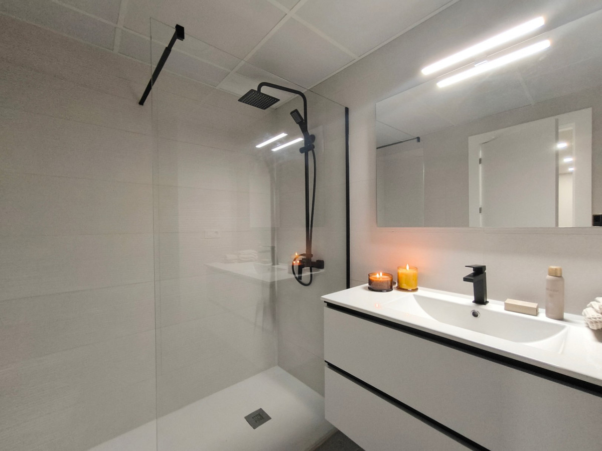 Se vende Apartamento Planta Baja de 2 dormitorios en Costa Blanca, Alicante, España