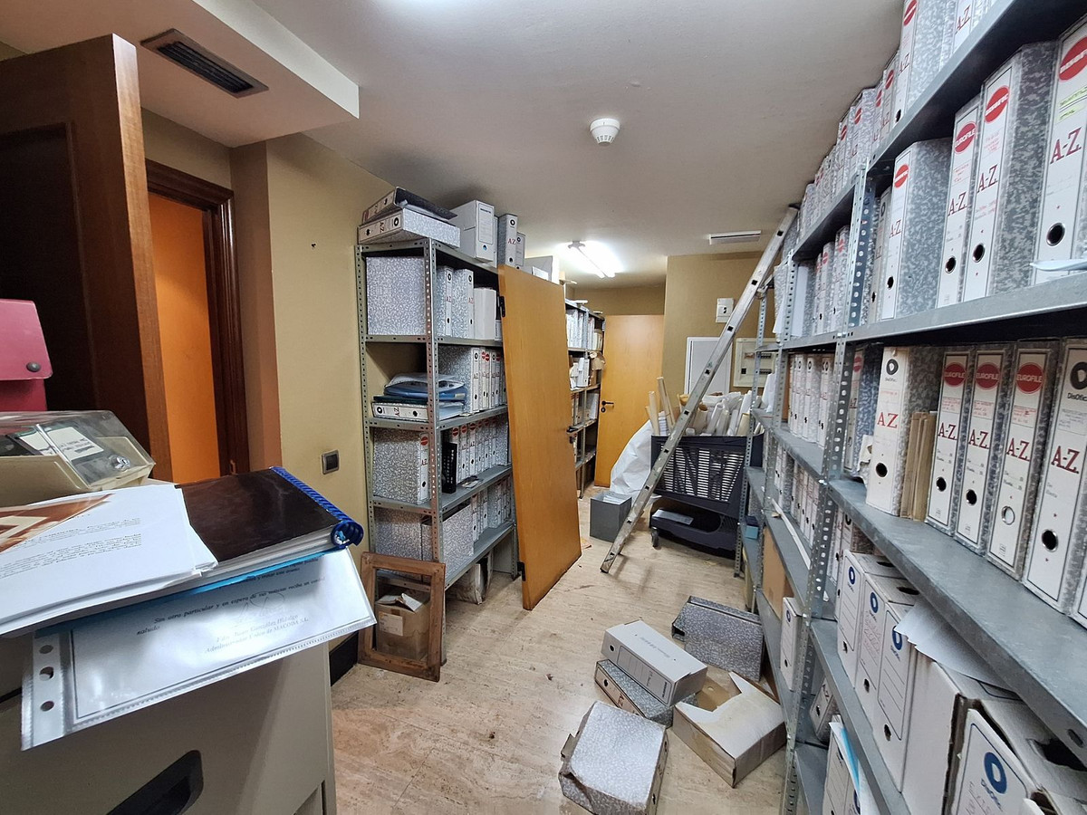 8 Bed Commercial unit for sale in Marbella Costa Del Sol, Málaga, Spain
