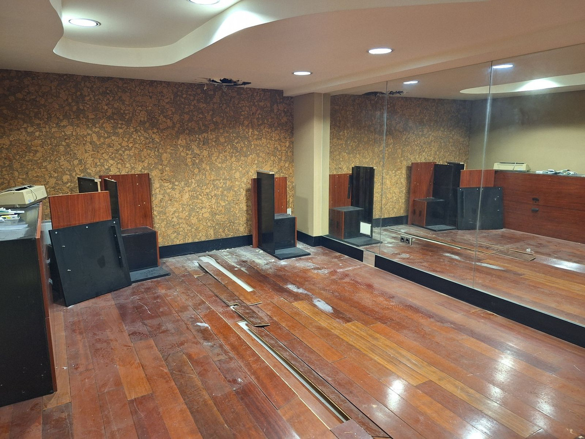 8 Bed Commercial unit for sale in Marbella Costa Del Sol, Málaga, Spain