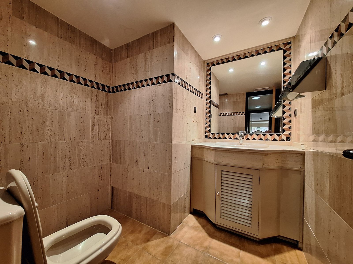 8 Bed Commercial unit for sale in Marbella Costa Del Sol, Málaga, Spain