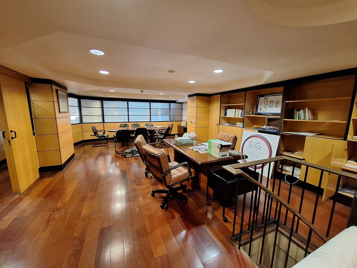 8 Bed Commercial unit for sale in Marbella Costa Del Sol, Málaga, Spain