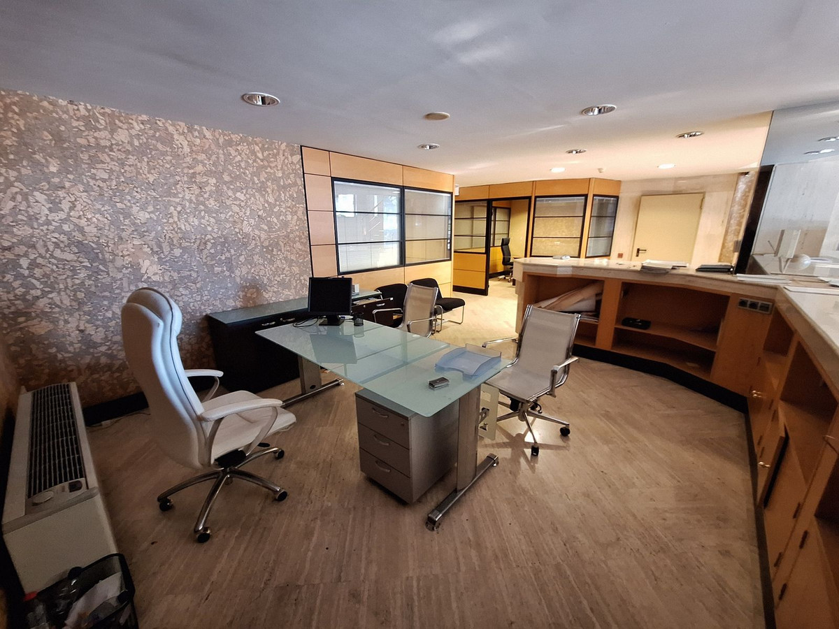 8 Bed Commercial unit for sale in Marbella Costa Del Sol, Málaga, Spain