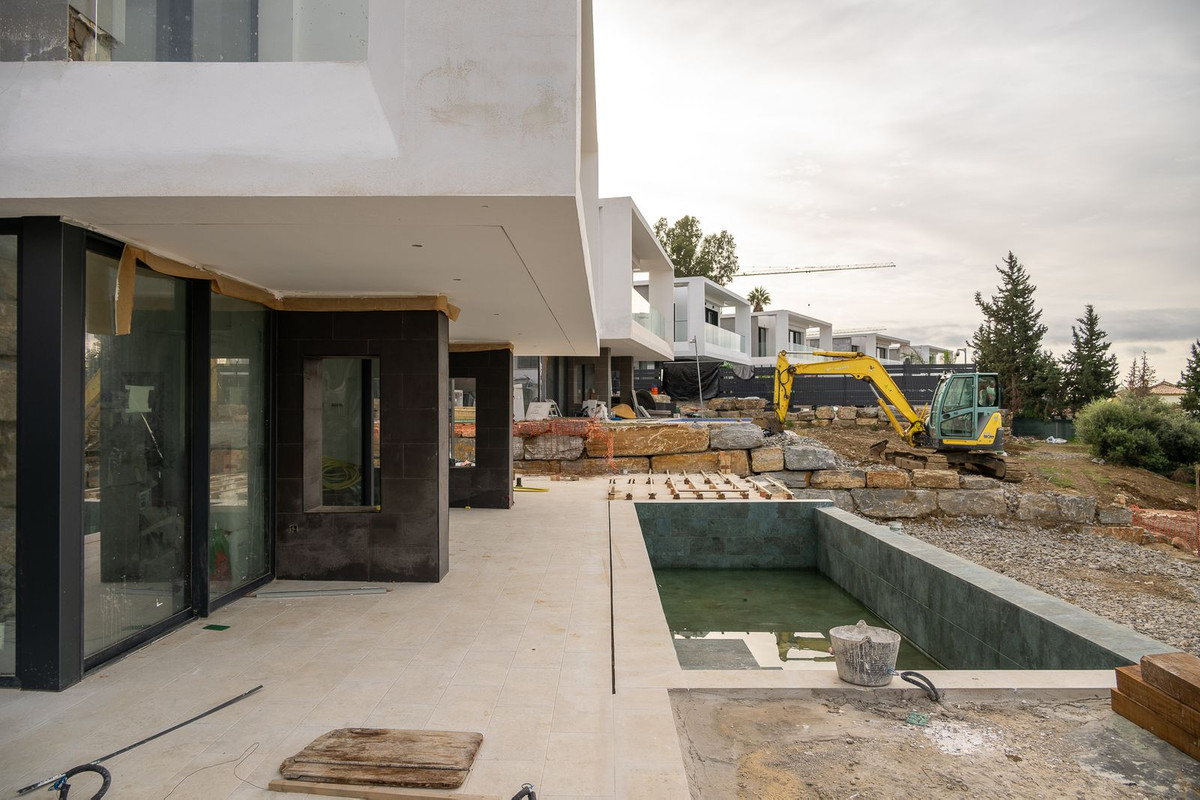 Se vende Villa - Chalet de 4 dormitorios en Costa Del Sol, Málaga, España