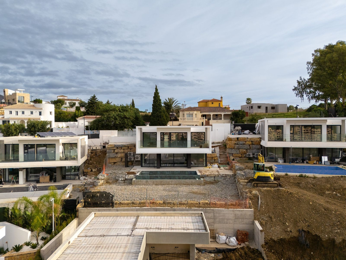 Se vende Villa - Chalet de 4 dormitorios en Costa Del Sol, Málaga, España