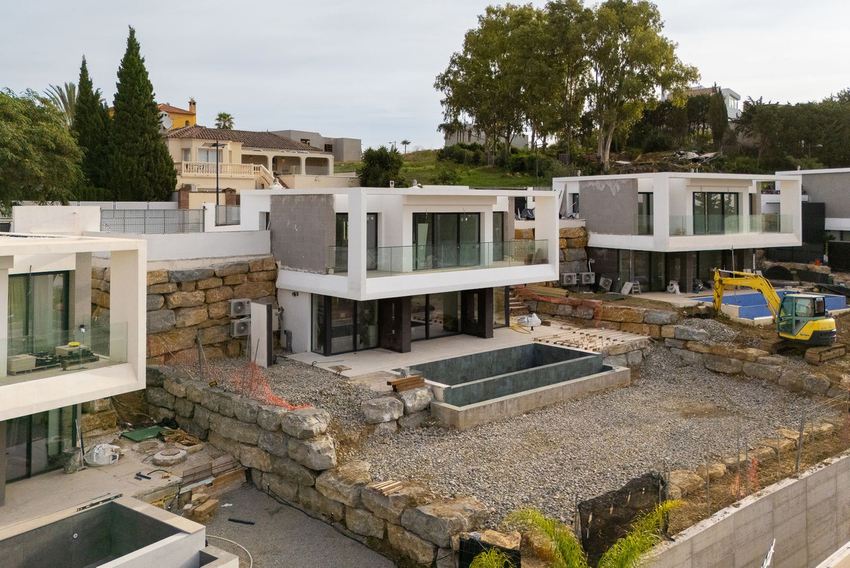 Se vende Villa - Chalet de 4 dormitorios en Costa Del Sol, Málaga, España