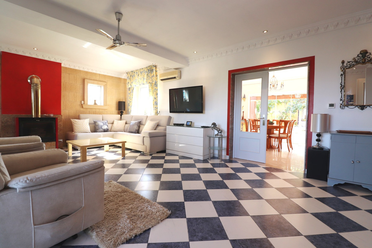 Se vende Villa - Chalet de 3 dormitorios en Costa Blanca, Alicante, España