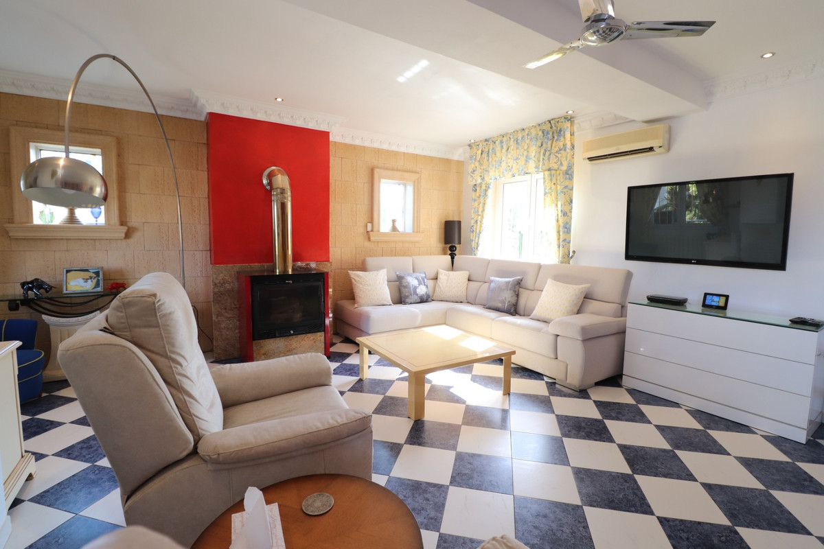 Se vende Villa - Chalet de 3 dormitorios en Costa Blanca, Alicante, España